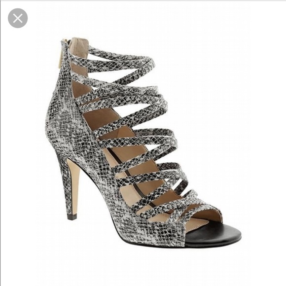 Preslie Caged Sandal - Picture 7 of 7